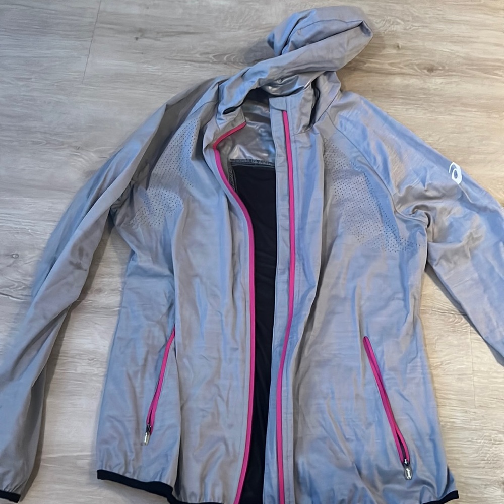 Hooded running rain jacket from ASICS